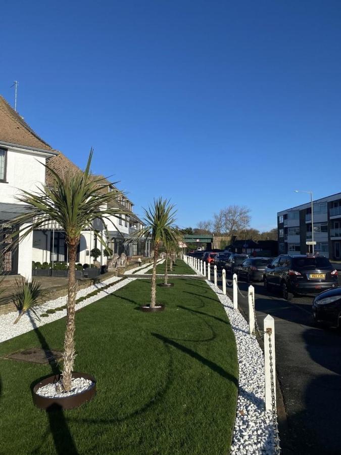 The Relais Cooden Beach And Spa Bexhill-on-Sea Ngoại thất bức ảnh